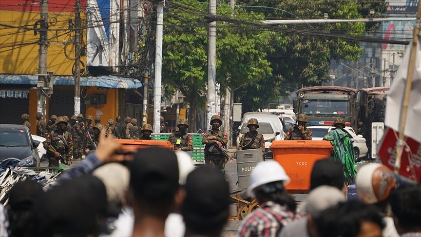 BM: Myanmar’daki darbe karşıtı protestolara müdahalede en az 18 kişi hayatını kaybetti