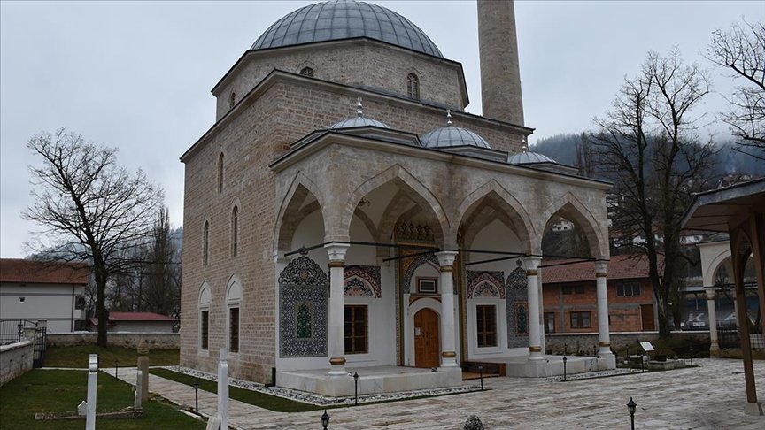 Bosna Hersek’teki tarihi Alaca Cami’nin minaresinde ‘silahlı saldırı’ kaynaklı hasar tespit edildi