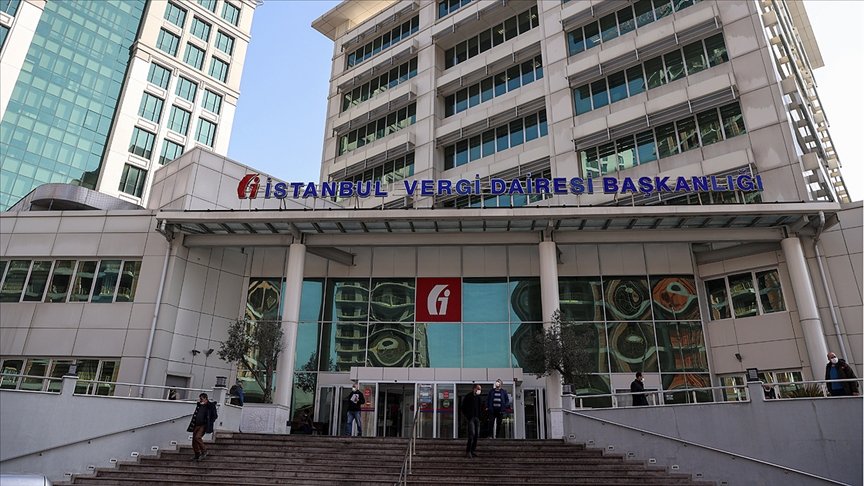 İstanbul sokaklarında kısıtlama sessizliği hakim