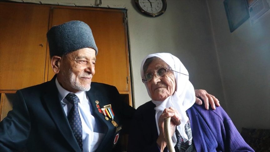 Kore gazisinin aynı yastıkta 69 yıldır ‘ilk günkü aşkla’ süren mutluluğu