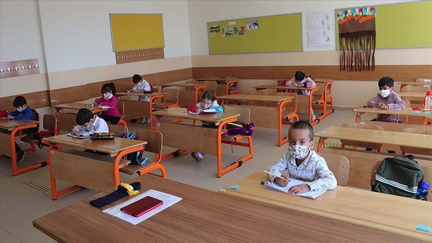 Yüz yüze eğitime başlayacak öğrencilerin ailelerine uzmanından tavsiyeler