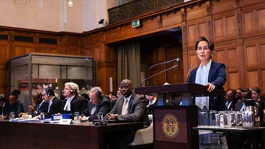 Myanmar’da ordunun yönetime el koymasıyla devrilen Suu Çii kimdir?