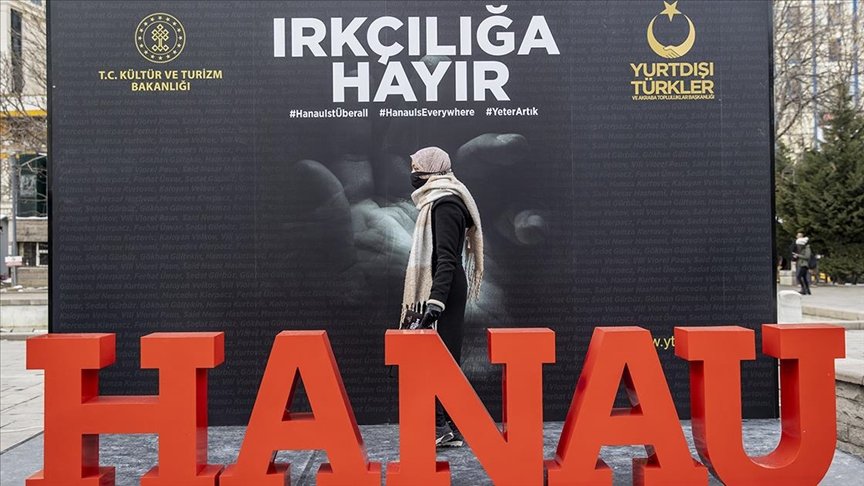 YTB Almanya’nın Hanau kentindeki ırkçı saldırının kurbanlarını anmak için panel düzenledi
