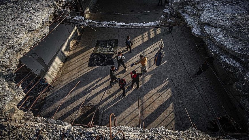 Halep’deki ‘yarı açık boks ringi’nde savaşın yıkamadığı hayaller: Dünya şampiyonu olmak