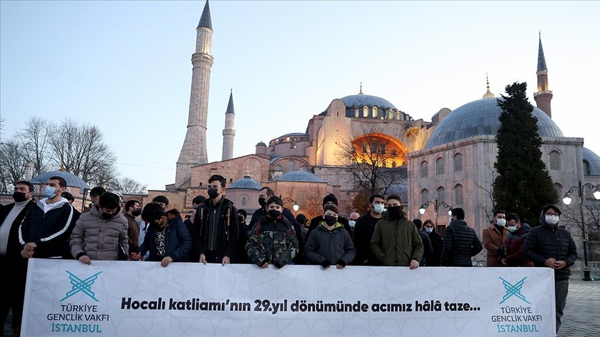 TÜGVA Hocalı Katliamı’nı Ayasofya-i Kebir Cami-i Şerifi önünde andı
