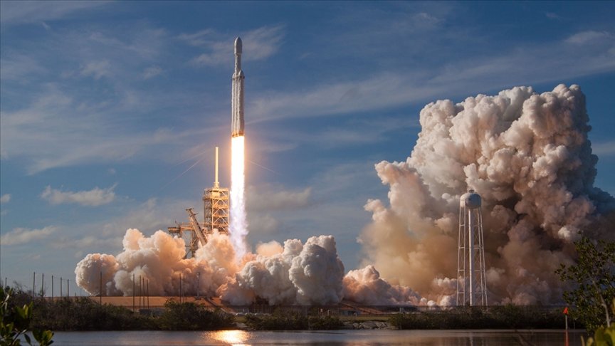 NASA: SpaceX aracı ile uzaya fırlatılan astronotlar ‘uzayda kalma’ rekoru kırdı