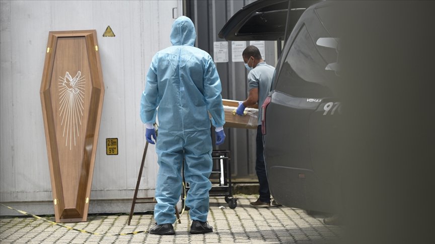 Brezilya’da Kovid-19 nedeniyle ölenlerin sayısı 251 bini geçti