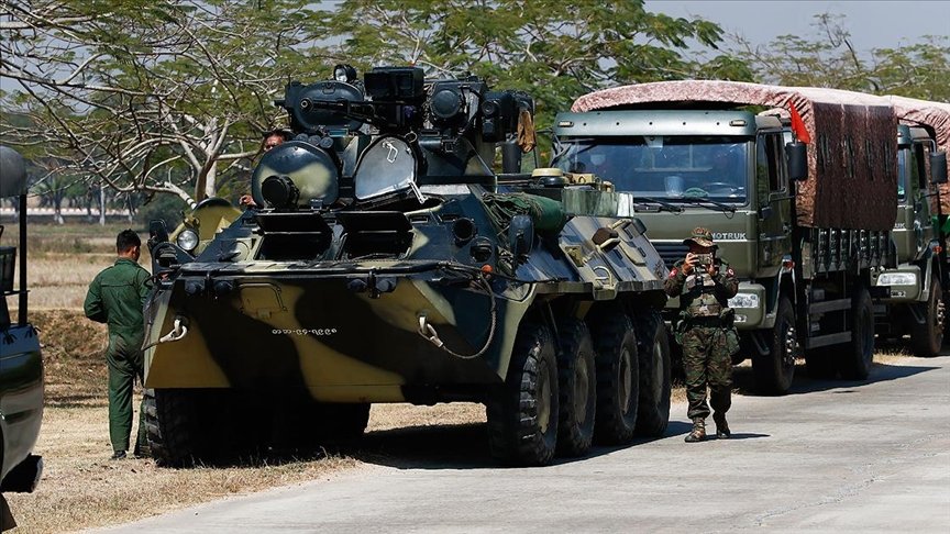 Myanmar’da darbe karşıtı protestocular gözaltına alındı