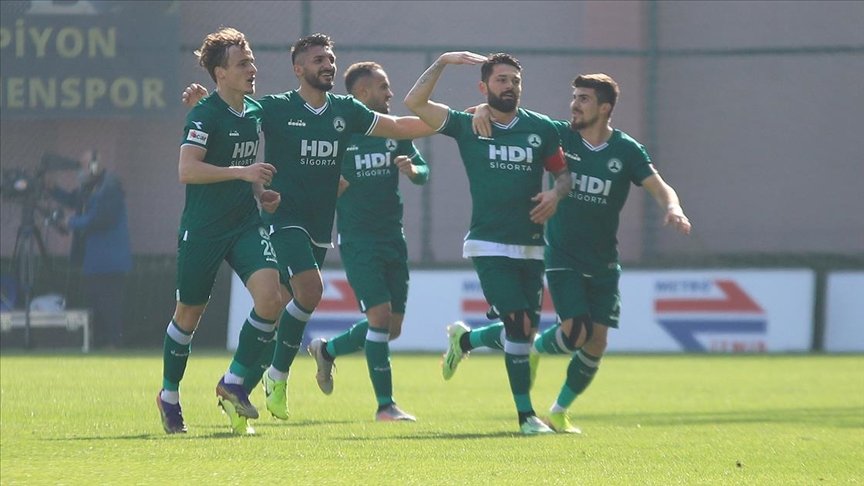 Profesyonel liglerde bu sezonun en uzun galibiyet serisi Giresunspor’un
