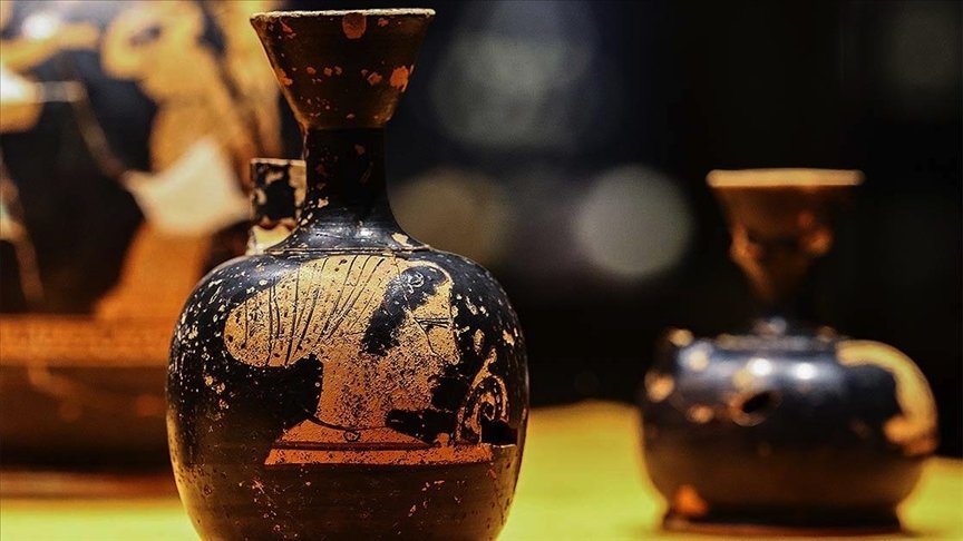 2 bin 600 yıllık ‘parfüm şişeleri’ ilk kez sergileniyor