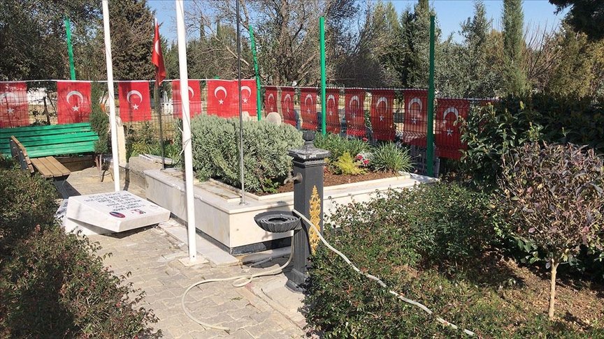 Adana’da şehit kabirlerinin de arasında olduğu 79 mezar tahrip edildi