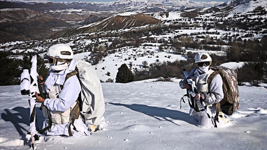 Erzincan’da teröristlere yönelik ‘Eren-3 Şehit Jandarma Binbaşı Yılmaz Tankül’ operasyonu yapıldı
