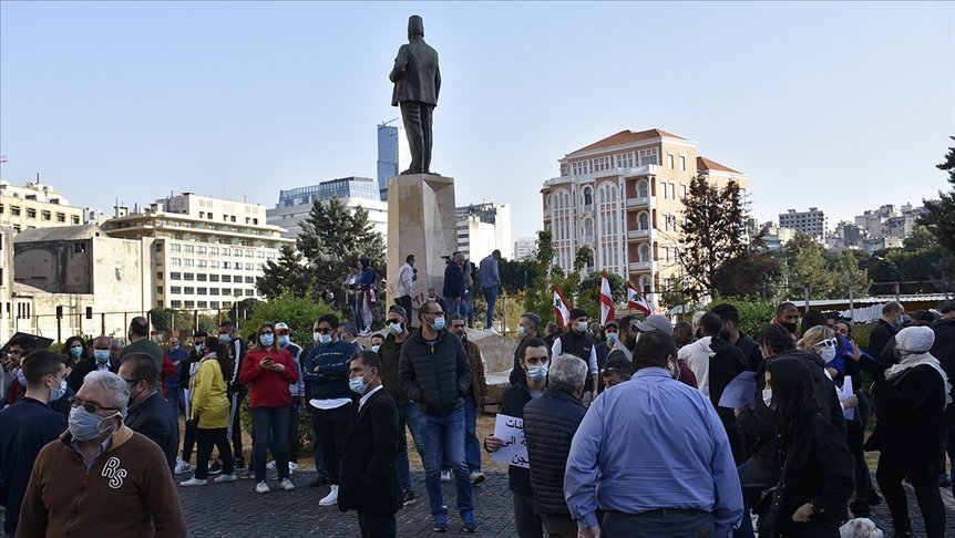 Ekonomik ve siyasi krizin pençesindeki Lübnan’da Kovid-19 döneminde aile içi şiddet arttı