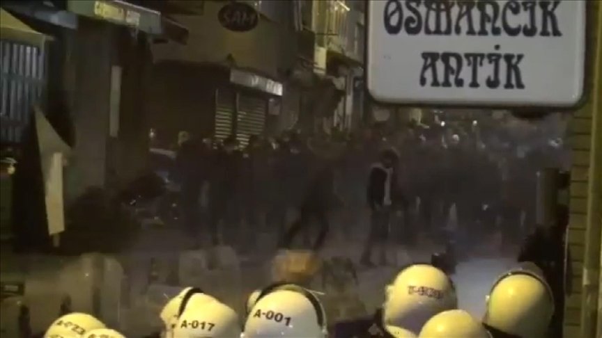 Kadıköy’de Boğaziçi Üniversitesindeki gösterilere destek için toplanan 93 kişi gözaltına alındı