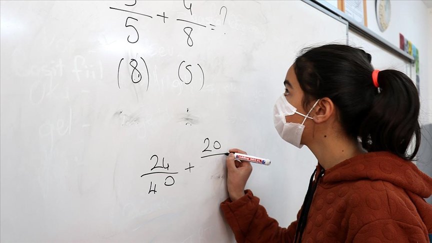 Yüz yüze eğitim öncesi öğrencilere ‘düzenli uyku’ uyarısı