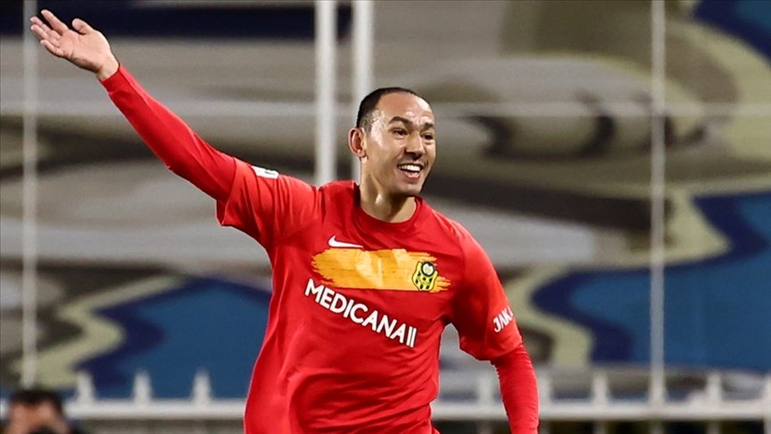Umut Bulut, Süper Lig’de 503 maçla Oğuz Çetin’in rekorunu egale etti