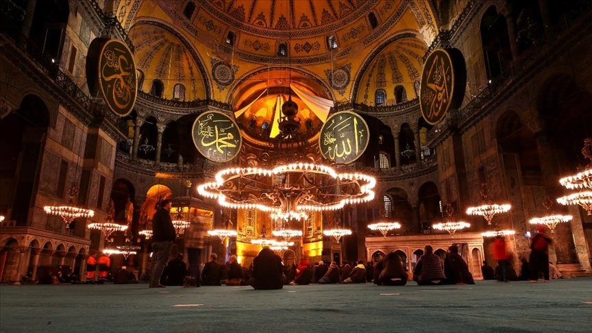 Necmettin Erbakan vefatının 10. yılında Ayasofya-i Kebir Cami-i Şerifi’nde anıldı