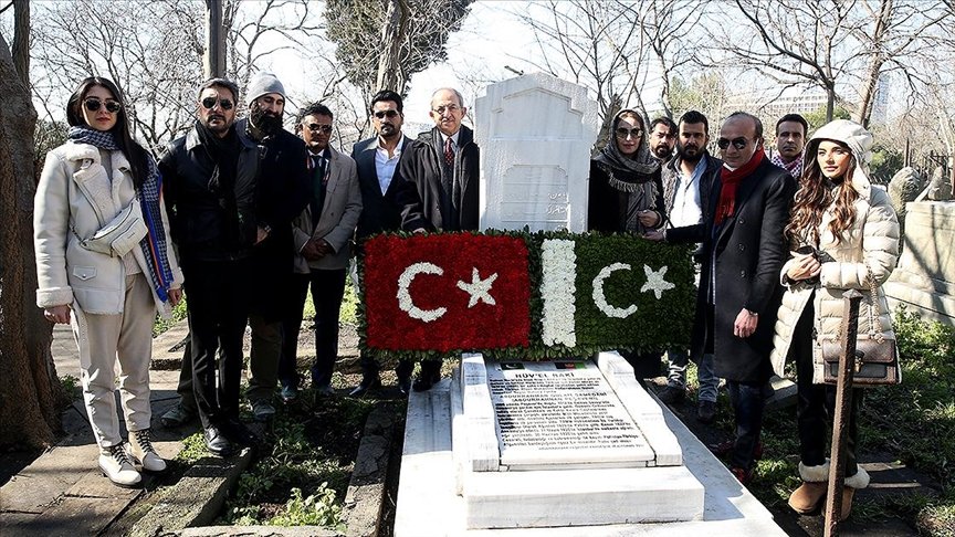 ‘Türki Lala’ ekibinden Abdurrahman Peşaveri’nin kabrine ziyaret