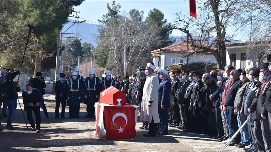 El Bab’da şehit düşen Jandarma Astsubay Kıdemli Başçavuş Demirel, son yolculuğuna uğurlandı