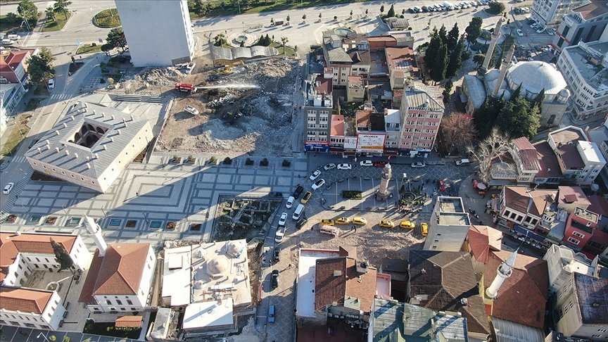 Samsun’daki tarihi Taşhan ve Saathane Meydanı tarihi dokusuna kavuşuyor