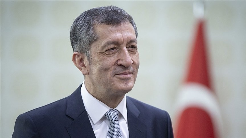 Milli Eğitim Bakanı Selçuk ‘Öğretmen Yazarlar Dizisi’ni başlattıklarını duyurdu