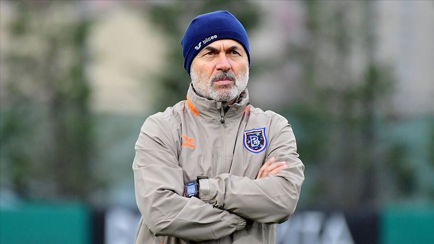 Aykut Kocaman Medipol Başakşehir’de ilk antrenmanına çıktı