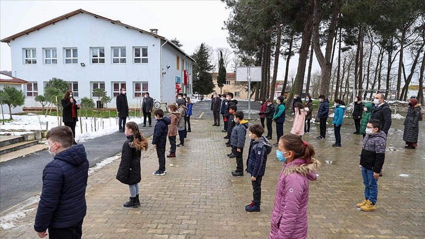 İstanbul’da köy okullarında yüz yüze eğitim başladı