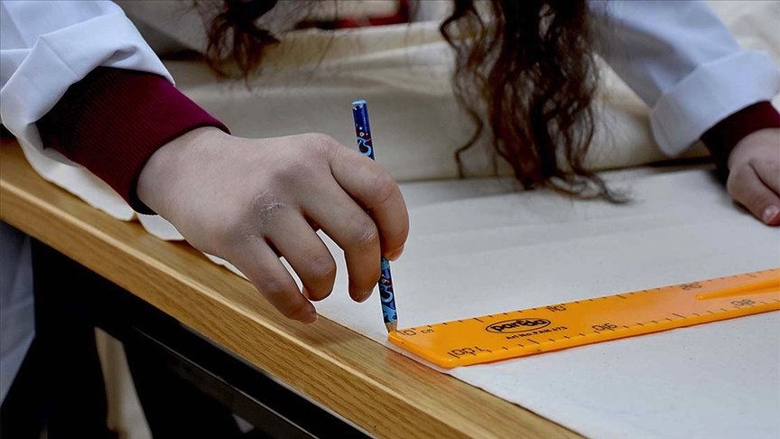Engellilerin bireysel eğitimine bu yıl aylık 862 lira, grup eğitimine 241 lira destek verilecek