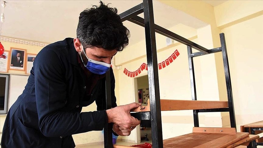 Muş’ta ‘Mobil Onarım Ekibi’ 86 köy okulunu yüz yüze eğitime hazırladı