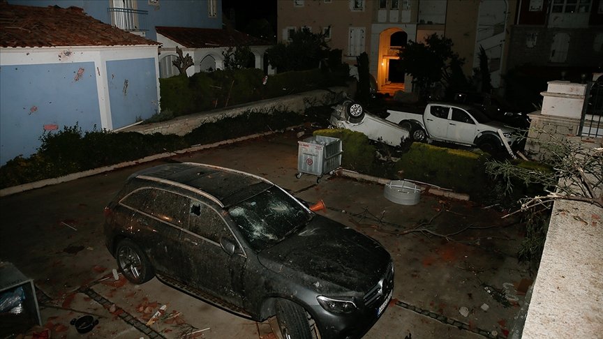 İzmir’deki hortumda yaralanan 18 kişiden 16’sının tedavisi tamamlandı