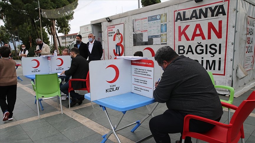 Lösemi hastası Selen Utlu Akalın için Alanya’da kök hücre bağışı yapıldı