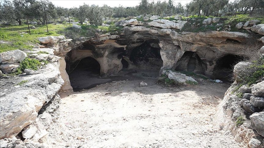 Roma dönemindeki Filistin direnişinin tanığı Bedeviler Mağarası İsrail engeli nedeniyle bakımdan mahrum