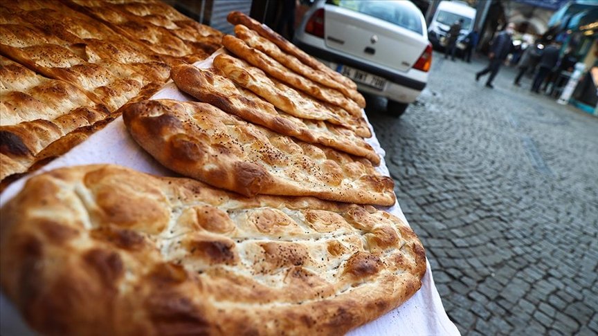 İçişleri Bakanlığı, sokağa çıkma kısıtlamasında temel ihtiyaç malzemelerinin temin edilebildiğini hatırlattı