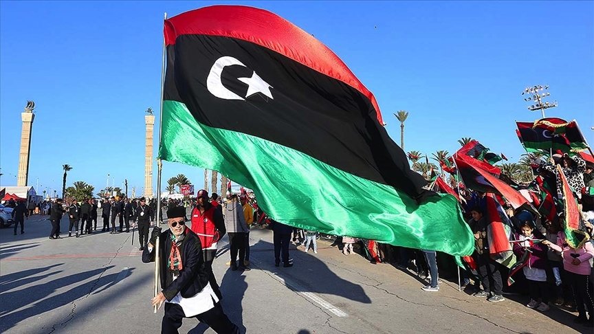 Libya’da devrimin üzerinden on yıl geçmesine rağmen “demokratik devlet” rüyası hala gerçekleşemedi