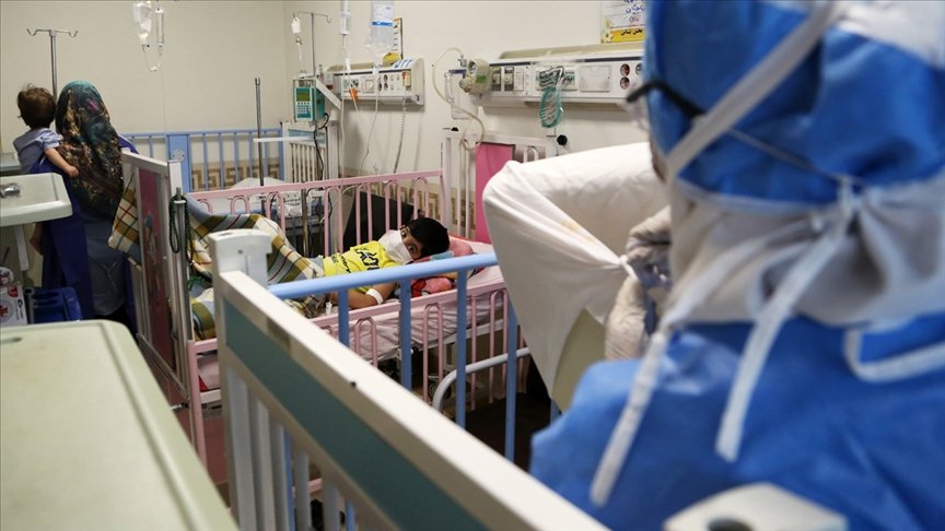 Tahran’da çocuklarda Kovid-19 vakasında artış gözleniyor