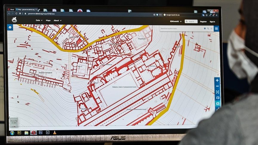 2 bin 300 yıl önceki Bergama Antik Kenti ‘dijital’ dünyadaki yerini aldı