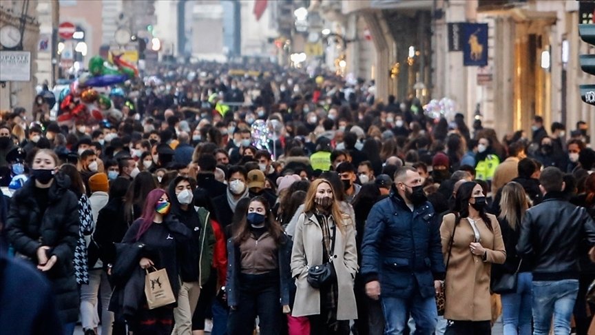 İtalya’da son 24 saatte 14 bin 218 yeni Kovid-19 vakası tespit edildi