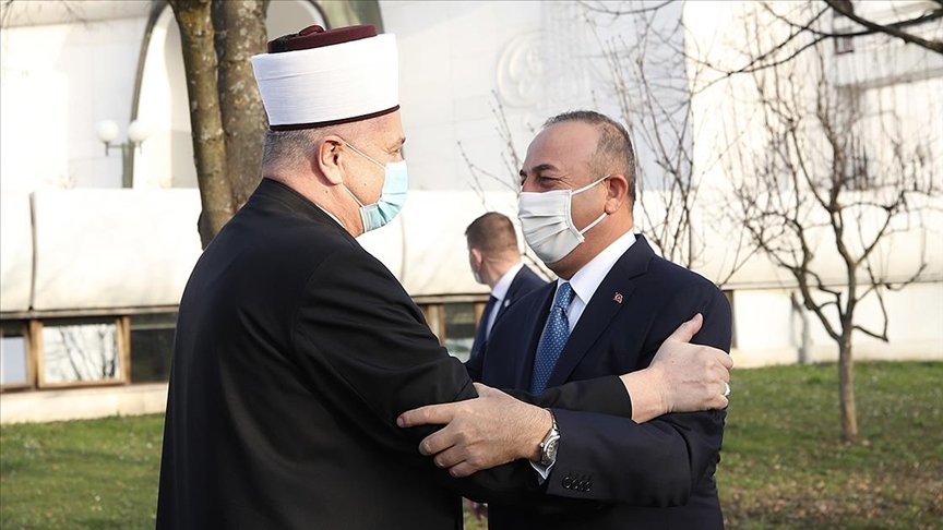 Dışişleri Bakanı Çavuşoğlu’nun Hırvatistan Müslümanlarıyla buluşmasında duygusal anlar yaşandı