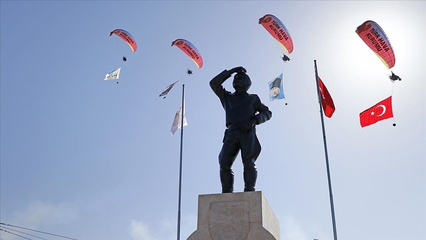 Türk havacılığının ilk pilotlarından Tayyareci Fethi Bey isminin verildiği Fethiye’de anıldı