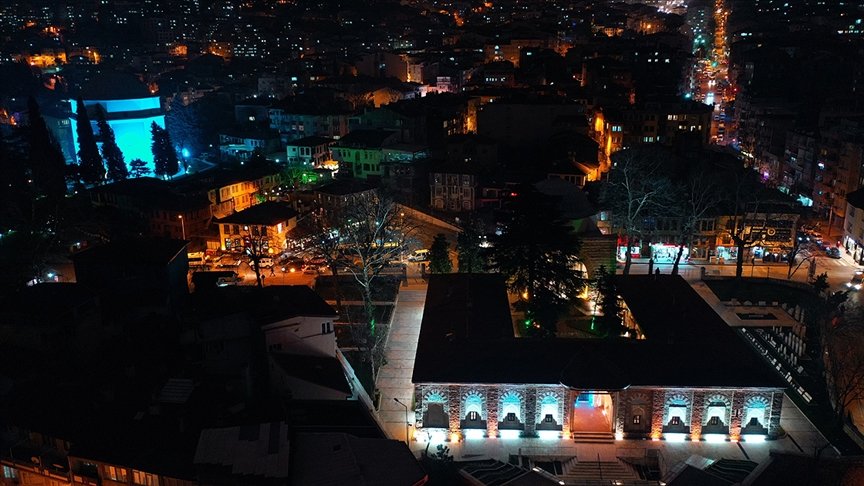 Bursa’nın 6 asırlık medresesindeki Türk İslam Eserleri Müzesi ziyaretçilerini tarih yolculuğuna çıkarıyor