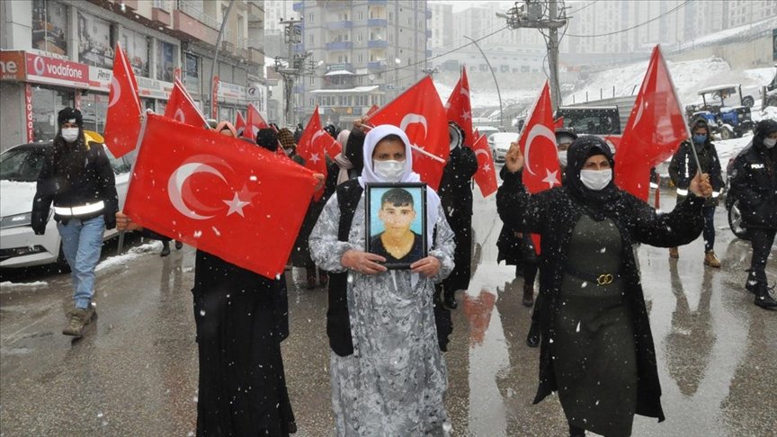 Şırnak’ta oğlu dağa kaçırılan Emine Üstek: Zalimler çocuklarımızı geri getirsin