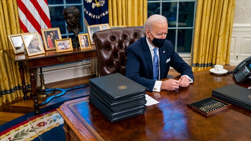 Biden, Çin Devlet Başkanı Şi Cinping ile görüşmesinde Pekin’le ilgili “endişelerini” dile getirdi