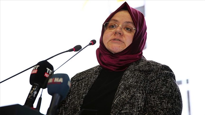 Bakan Selçuk: Samsun’da eşini darbeden caninin en ağır cezayı alması için bütün hukuki süreçlerin takipçisi olacağız