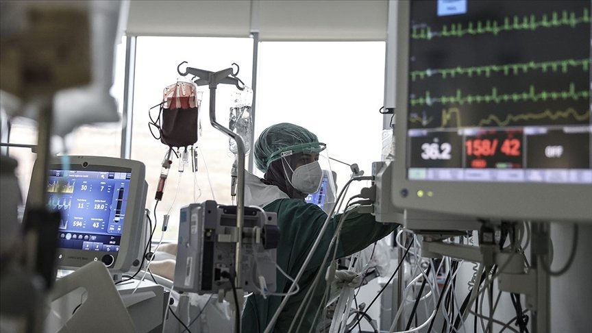 Türkiye’de 37 bin 303 kişinin Kovid-19 testi pozitif çıktı, 155 kişi hayatını kaybetti