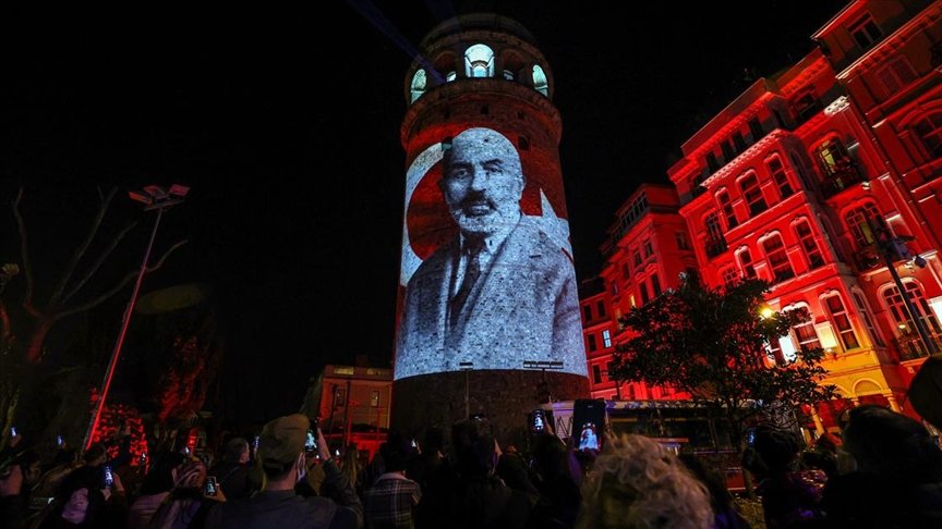 İstiklal Marşı’nın 100. yılı 7’den 70’e ‘milli birlik’ ruhuyla kutlandı
