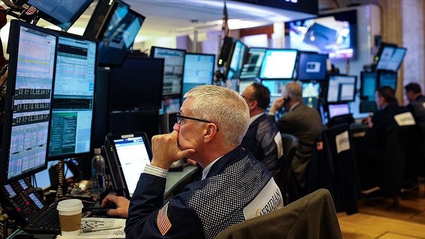 New York borsası Fed’in toplantısından çıkacak kararlar öncesi karışık seyirle açıldı