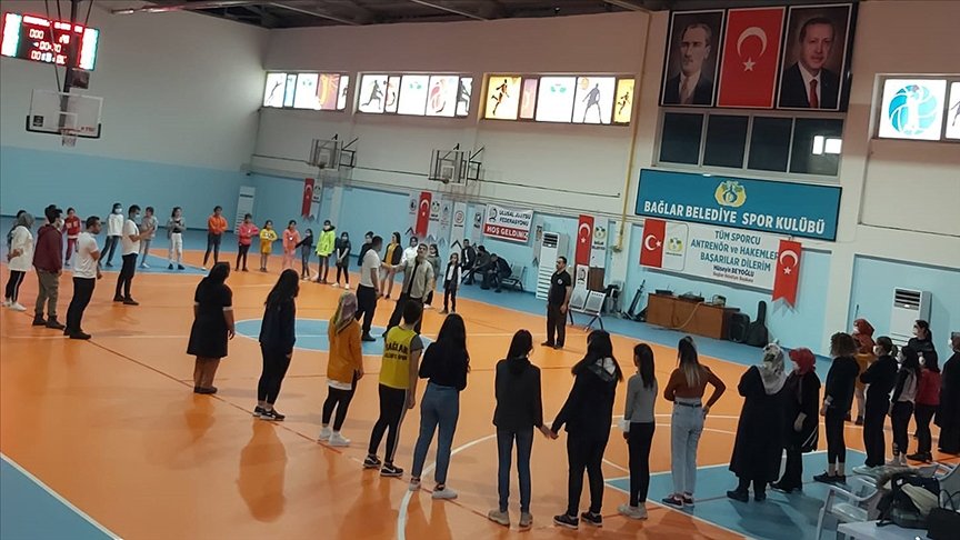 Diyarbakır’da Ulusal JuJitsu Federasyonundan kadınlar için ‘öz savunma farkındalık’ semineri