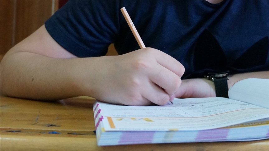 MEB’den liselerde yüz yüze sınav takvimi güncellemesi