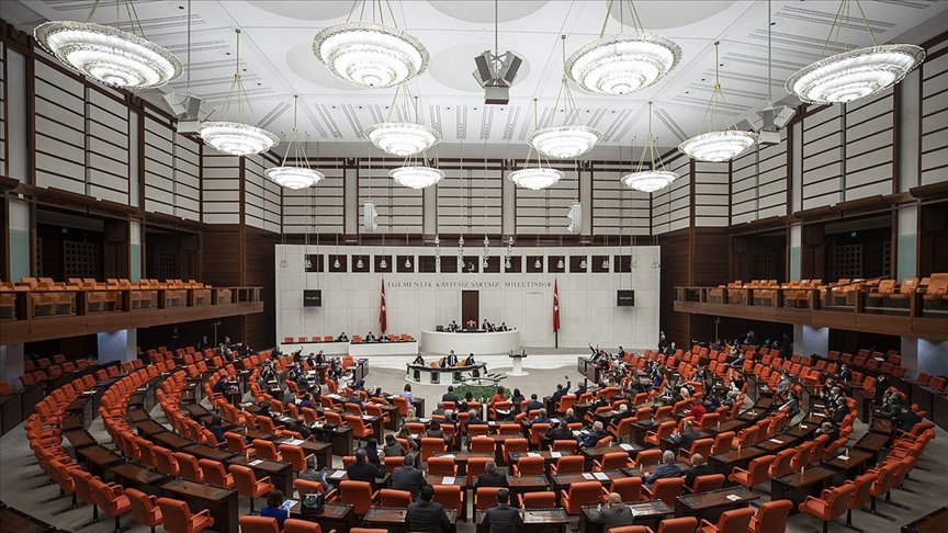 Meclis’te 39 yıldır dönem sonuna bırakılan ‘kesin hüküm dosyası’ bulunmuyor