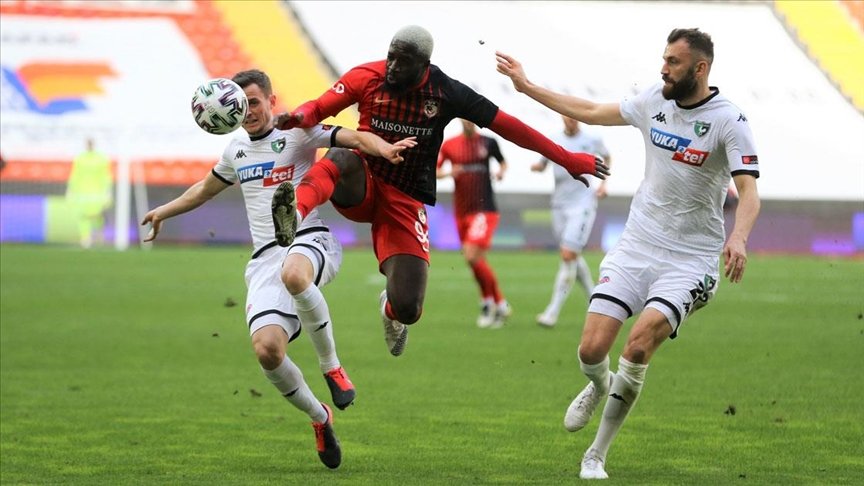 Gaziantep, Yukatel Denizlispor’u 2 golle geçti